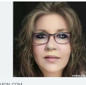 Meet your Posher, Carla